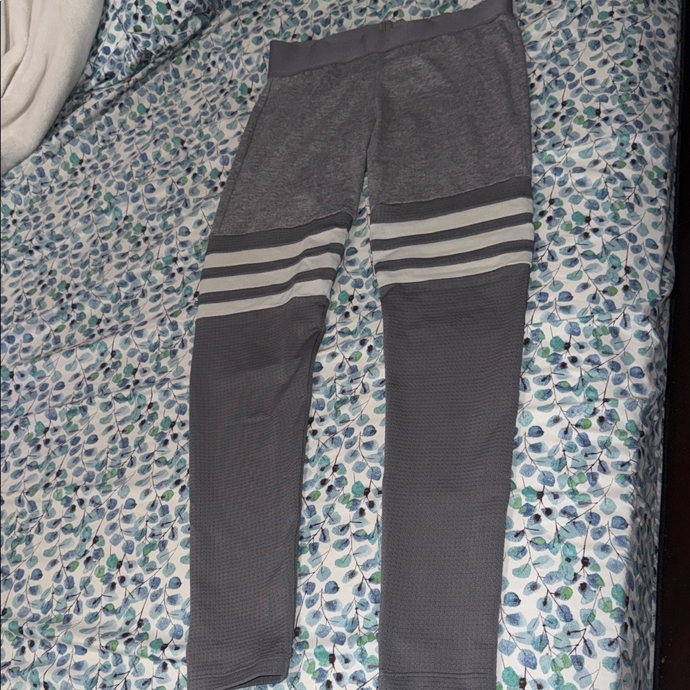 Bombshell Leggings - image 1